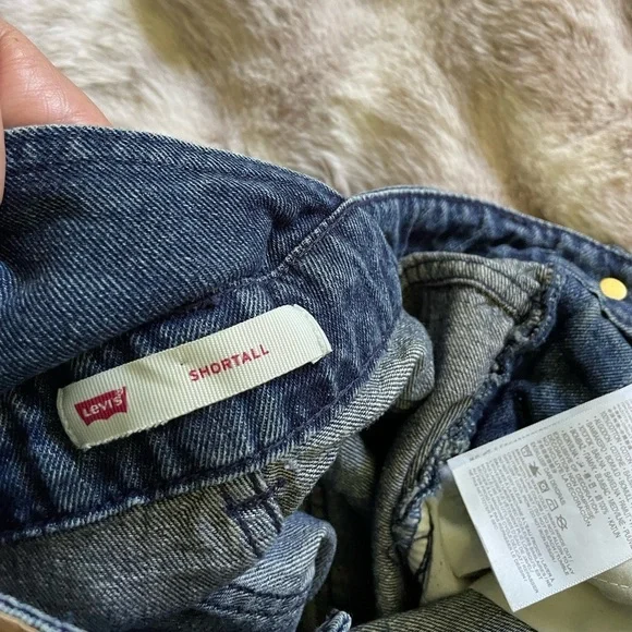 Levi's-Shortall size 10 - Picture 5 of 5